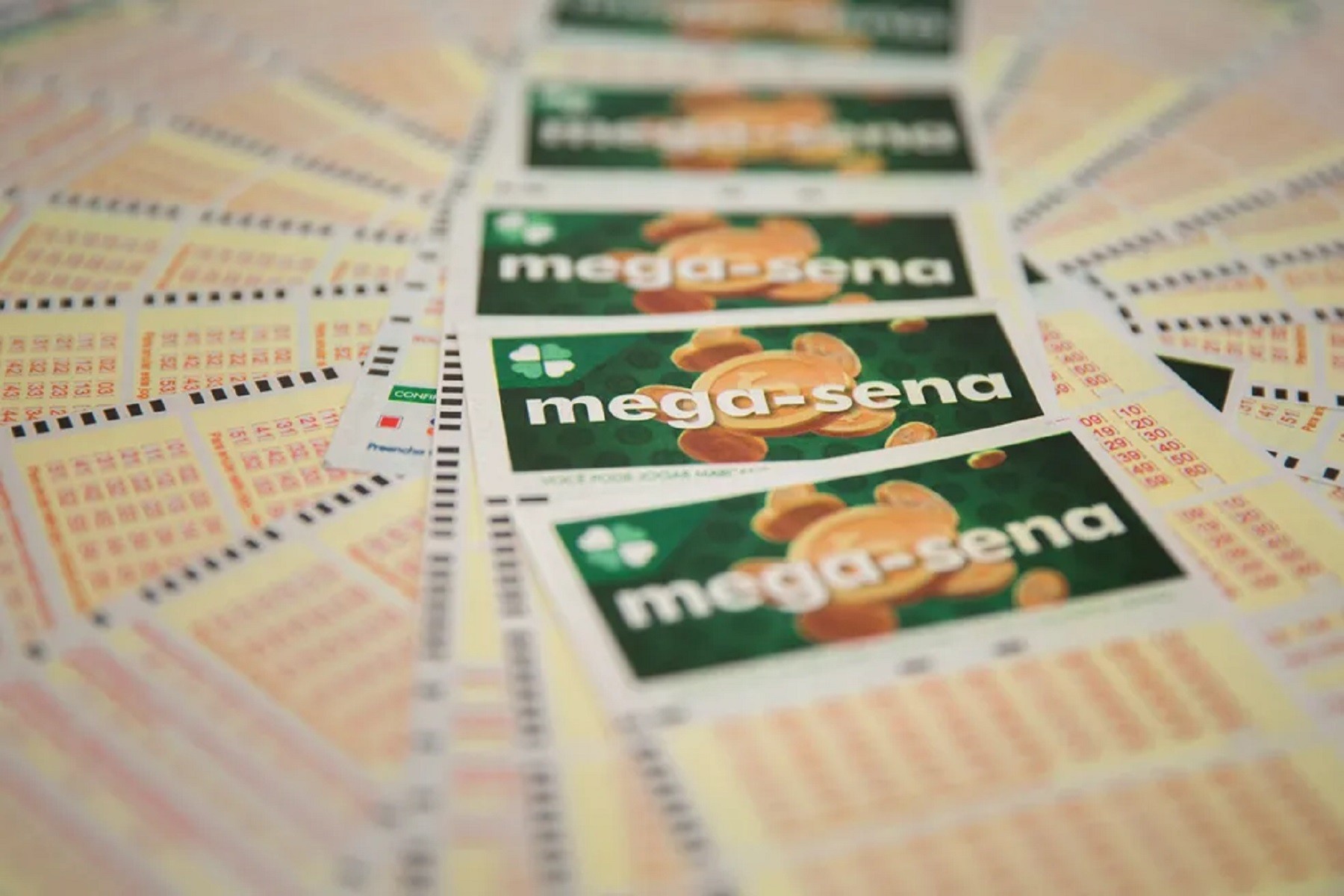 Caixa muda sorteios das loterias e leva concursos de sábado para domingo a partir de 2026