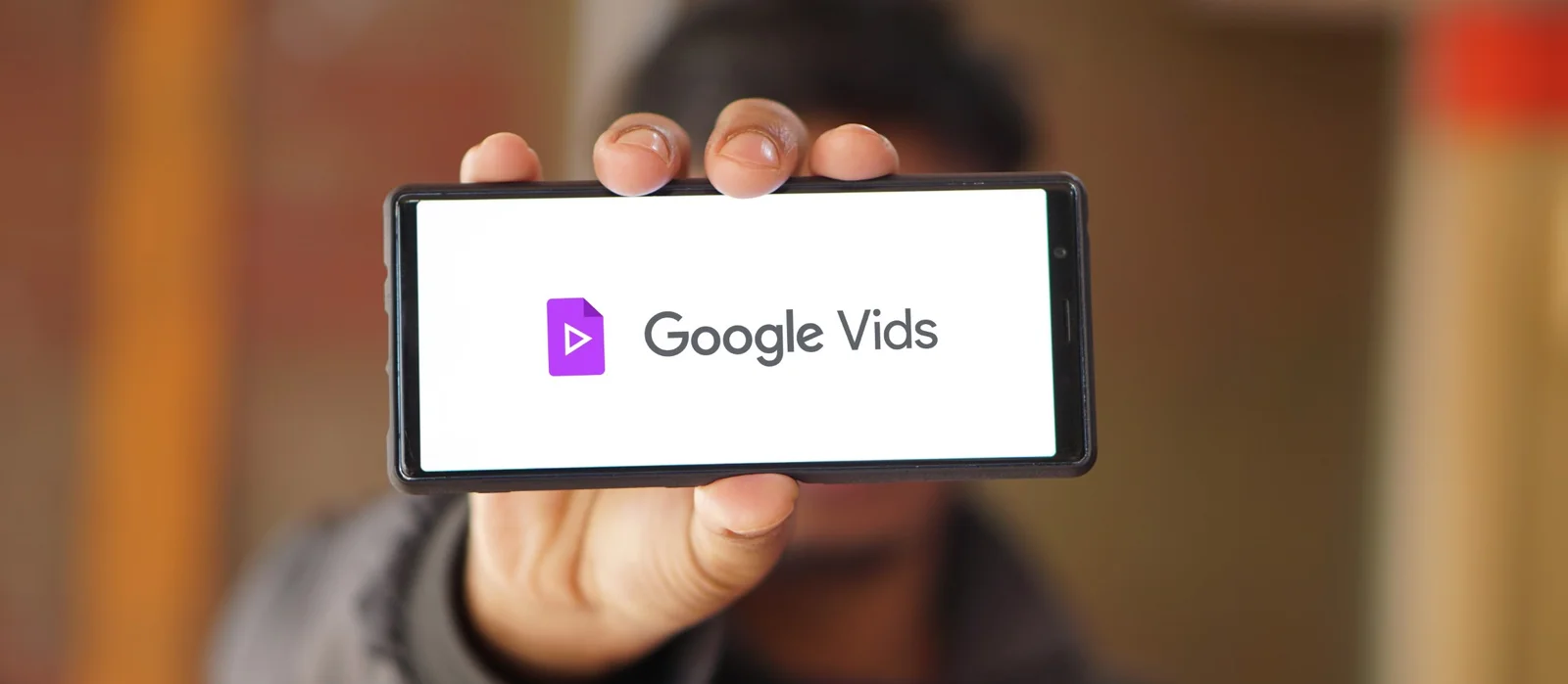 Interface do Google Vids mostrando criação de avatar digital com selfie e áudio