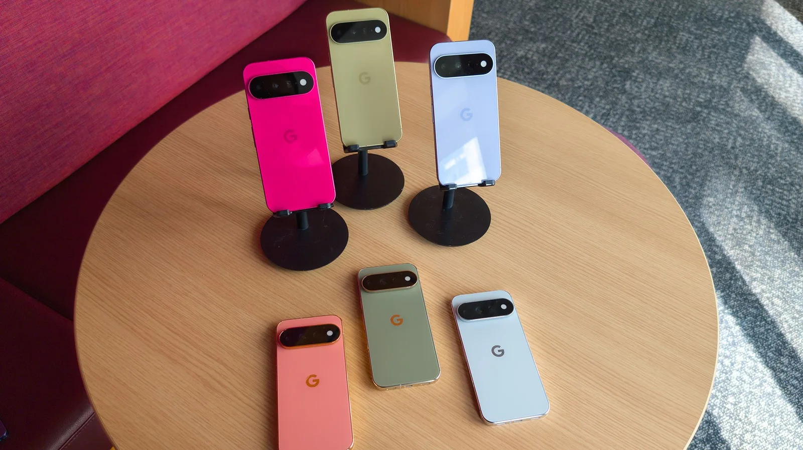 Comparação lado a lado do Google Pixel 11 e Pixel 11 Pro