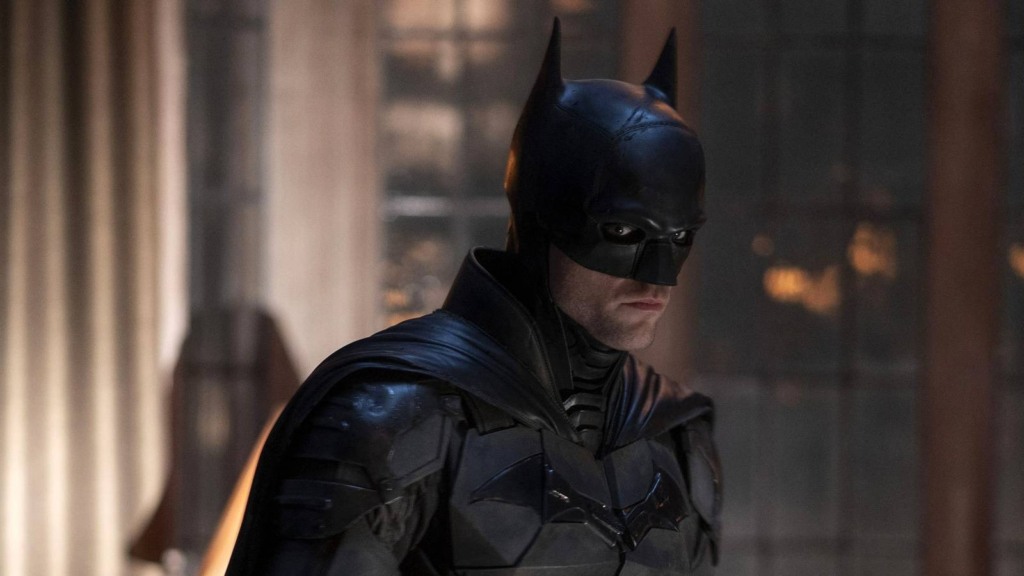 Gotham City coberta de neve com o Batmóvel em testes de câmera de Batman 2