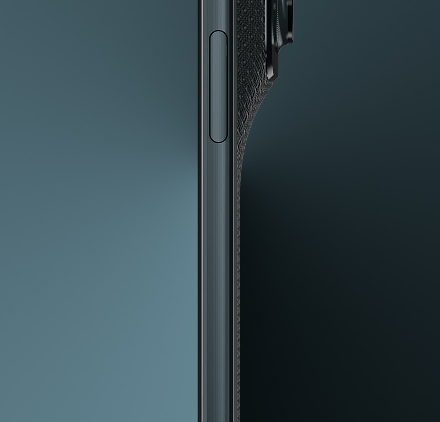 Motorola Razr Fold aberto mostrando tela interna grande em formato livro