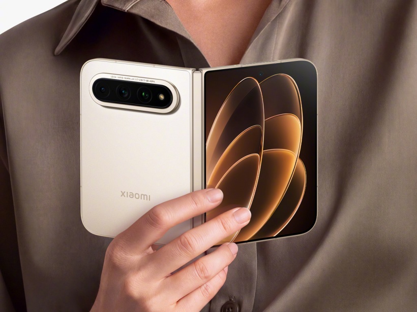 xiaomi z fold 8 aberto