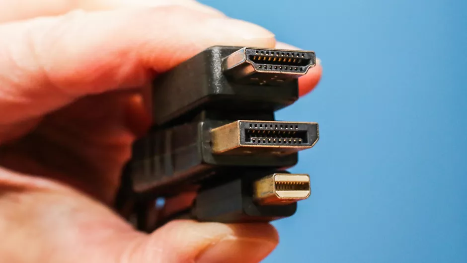HDMI vs DisplayPort vs USB-C vs Thunderbolt: Qual é a Melhor Conexão para Seu Monitor em 2025?
