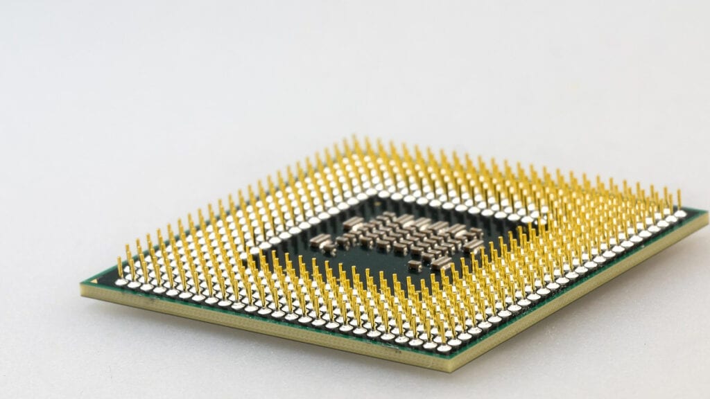 o processador é o cérebro do computador como mostrado na imagem, saiba mais como montar um PC