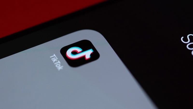 Saiba como fazer live no tik tok o ícone mostrado na imagem