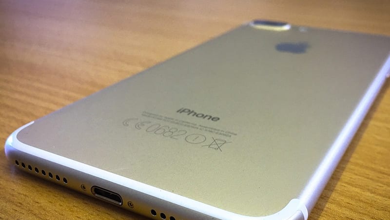 iphone possui o airdrop para compartilhamento, saiba como enviar fotos no android