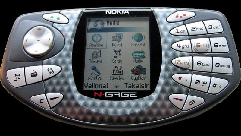 focado em jogos o ngage inovou para a nokia