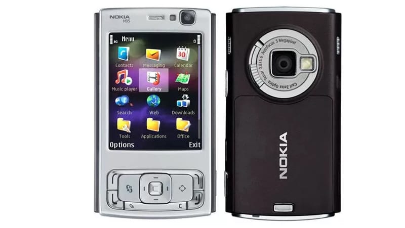 nokia n95 mais conhecido pela sua camera potente na epoca