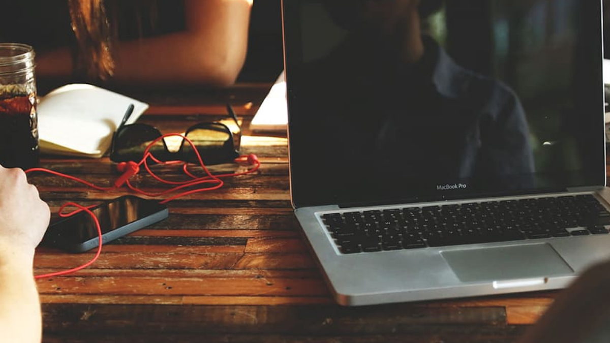 Background branco: 20 imagens brancas para fundos no computador