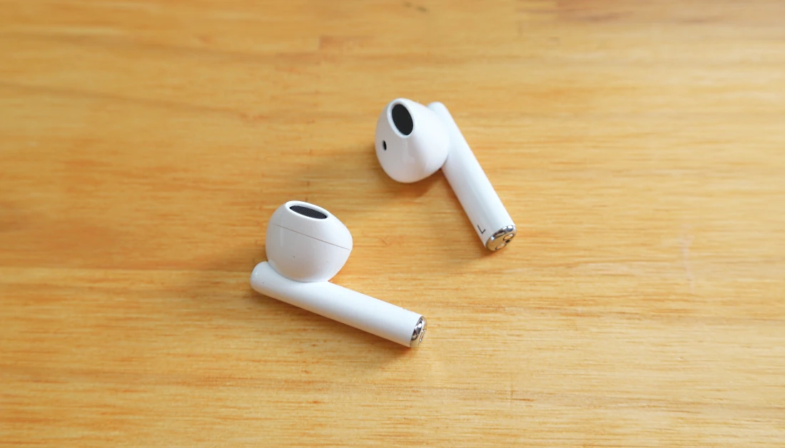 fones TWS Honor Choice Earbuds X parecem com o Airpods