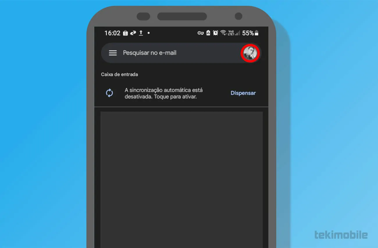 Toque sobre sua foto de perfil localizada no canto superior como indicado na imagem - Como mudar a foto de perfil do Google