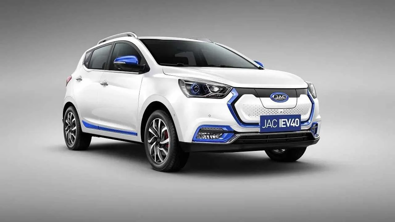 4. JAC iEV40 - Quanto custa um carro elétrico