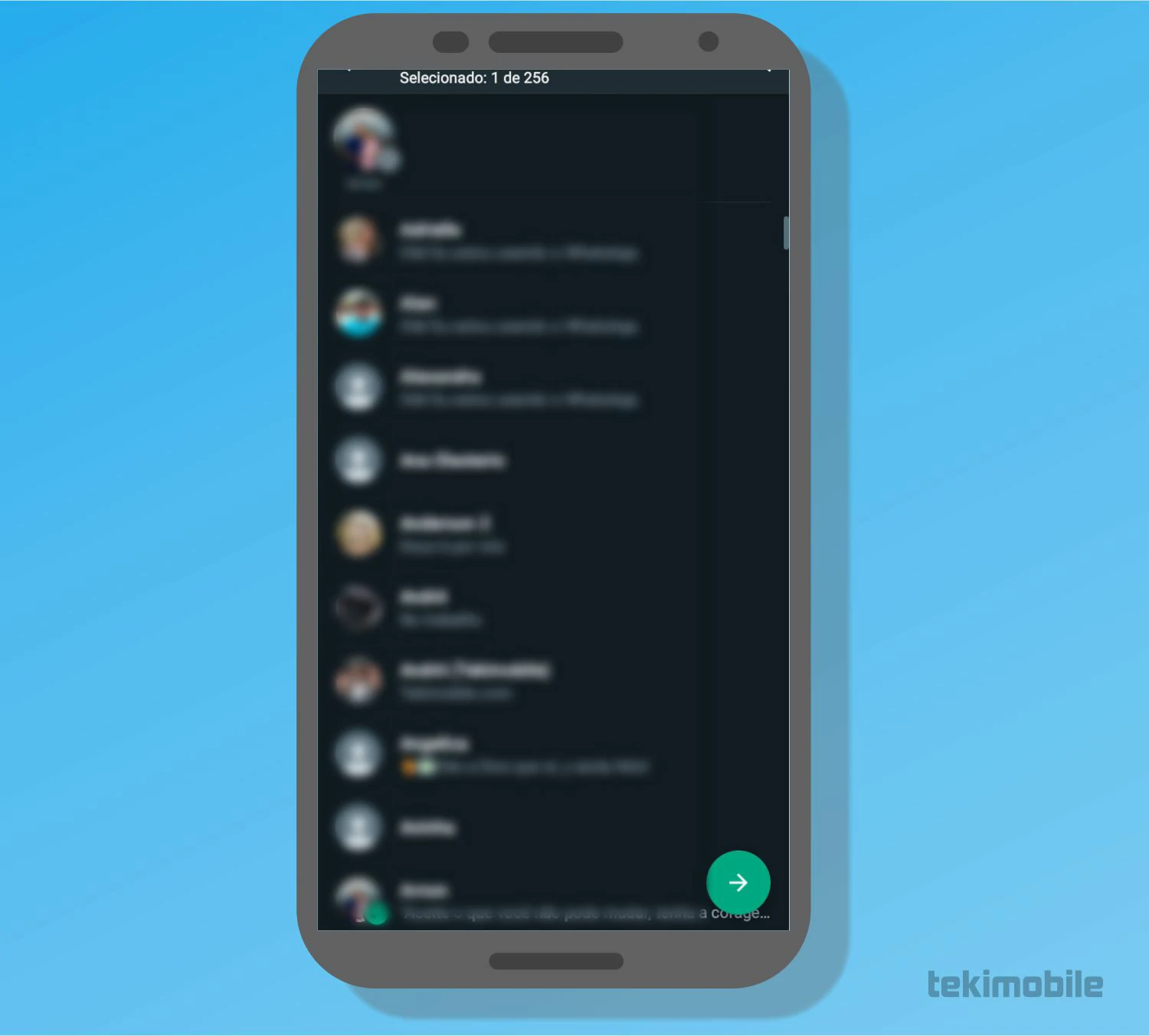 Toque sobre o botão verde para confirmar sua seleção de participantes - Como criar grupo do WhatsApp só com você mesmo