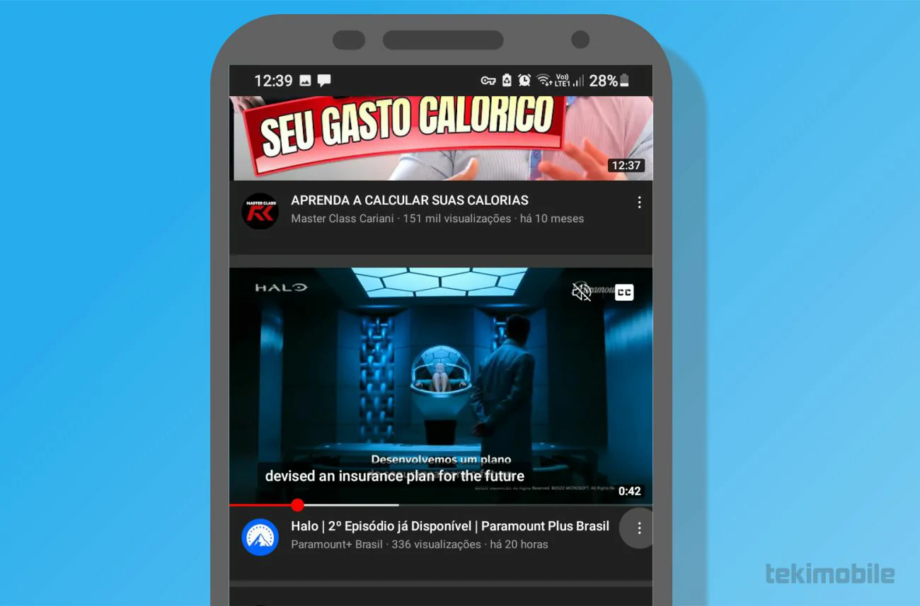 Toque sobre os três pontos no canto a direita do vídeo recomendado para exibir o menu oculto de mais opções do vídeo - Como bloquear vídeos no YouTube