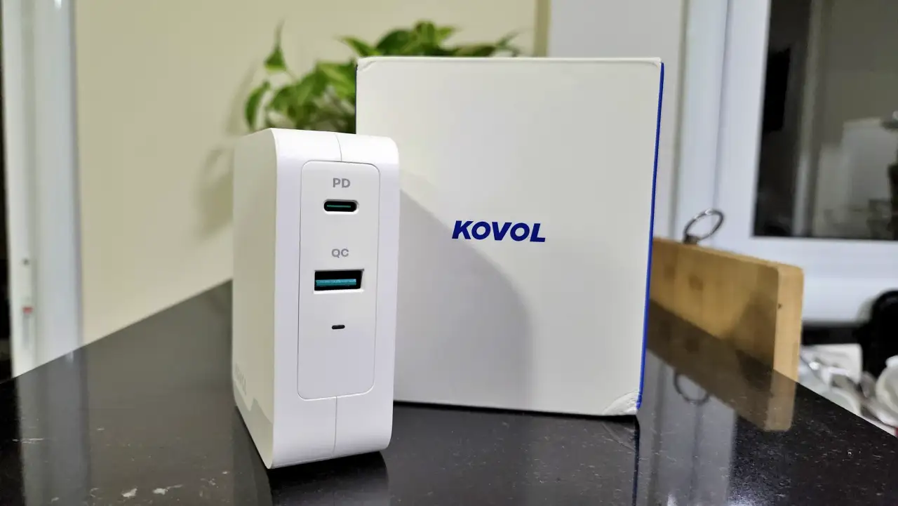 [Review] Carregador Kodol 140W: o melhor para carregar laptops e celulares