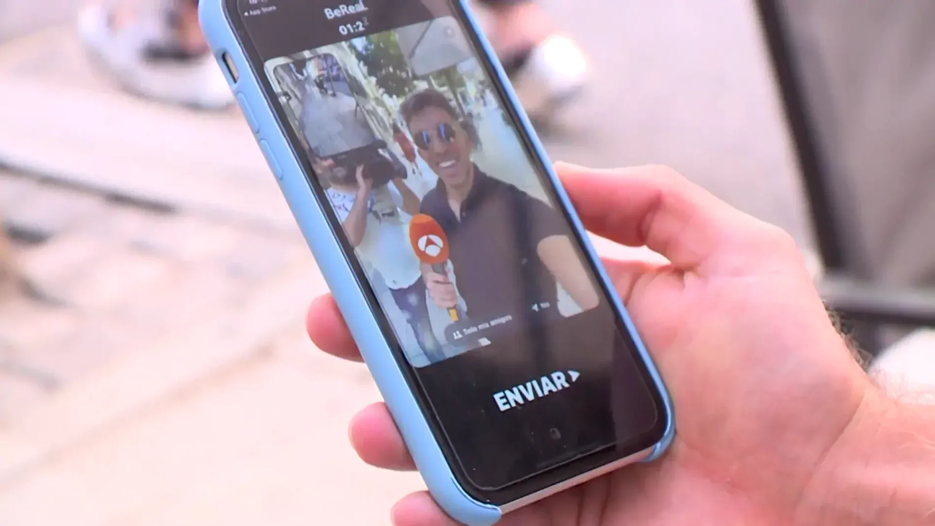 Tire fotos na hora - BeReal o que é como funciona Rede Social sem filtros e edições