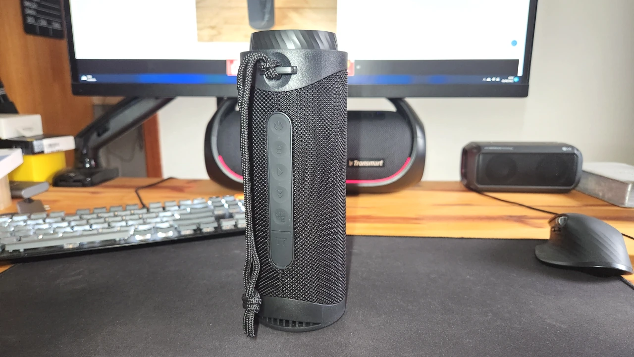 Review Tronsmart T7: pequena mas com som de gente grande