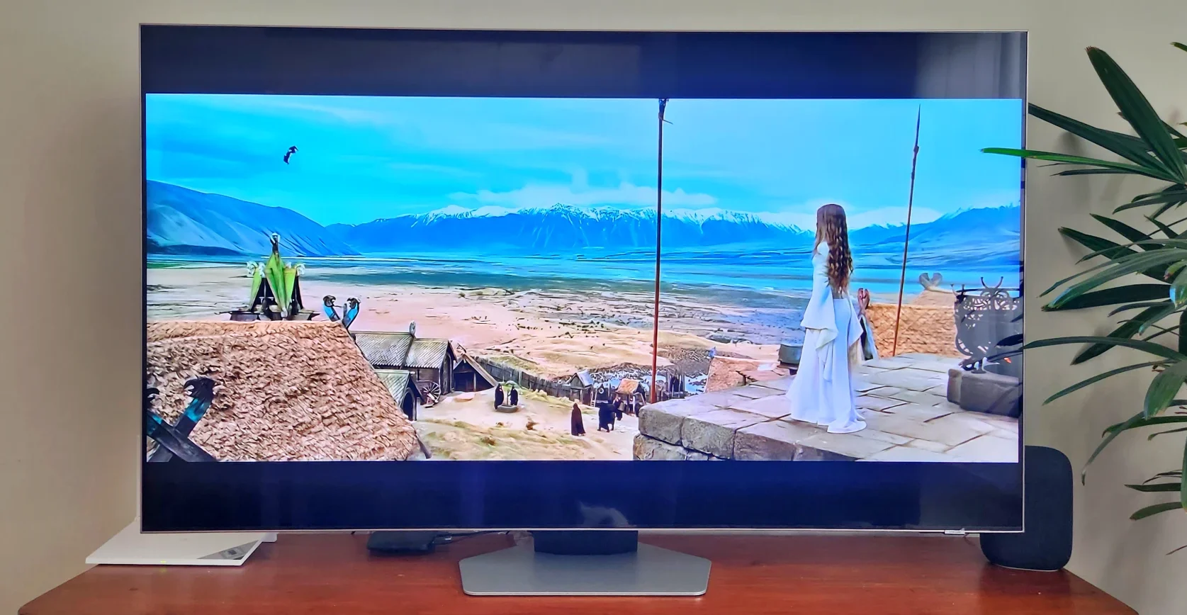 Foto da Smart TV QN85B