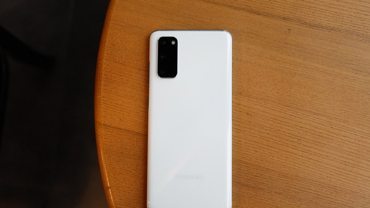Qual a diferença do Galaxy S20 FE e Galaxy S20 FE 5G?