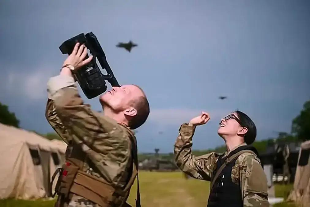 Filme Guerra Civil da A24 conquista bilheteira de 700 milhões de reais