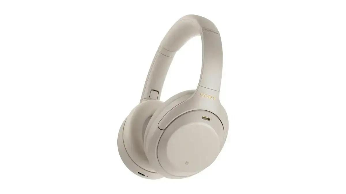 Fones Sony WH-1000XM4 com cancelamento de ruído estão com desconto na Amazon, mas oferta não é no Brasil