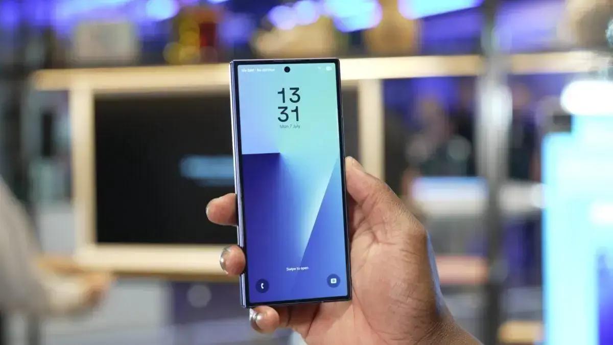 Primeira atualização do Galaxy Z Fold 7 já disponível com melhorias de segurança