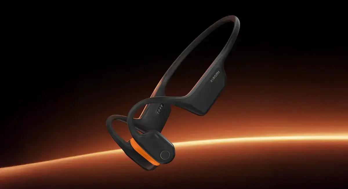 Fones de ouvido à prova d'água com foco em natação e esportes aquáticos