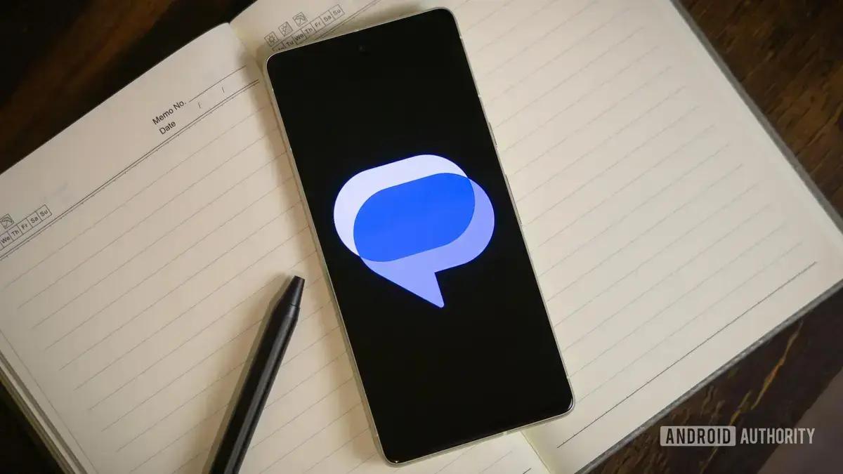 Atualização no Google Messages facilita acesso às mídias separando galeria e câmera