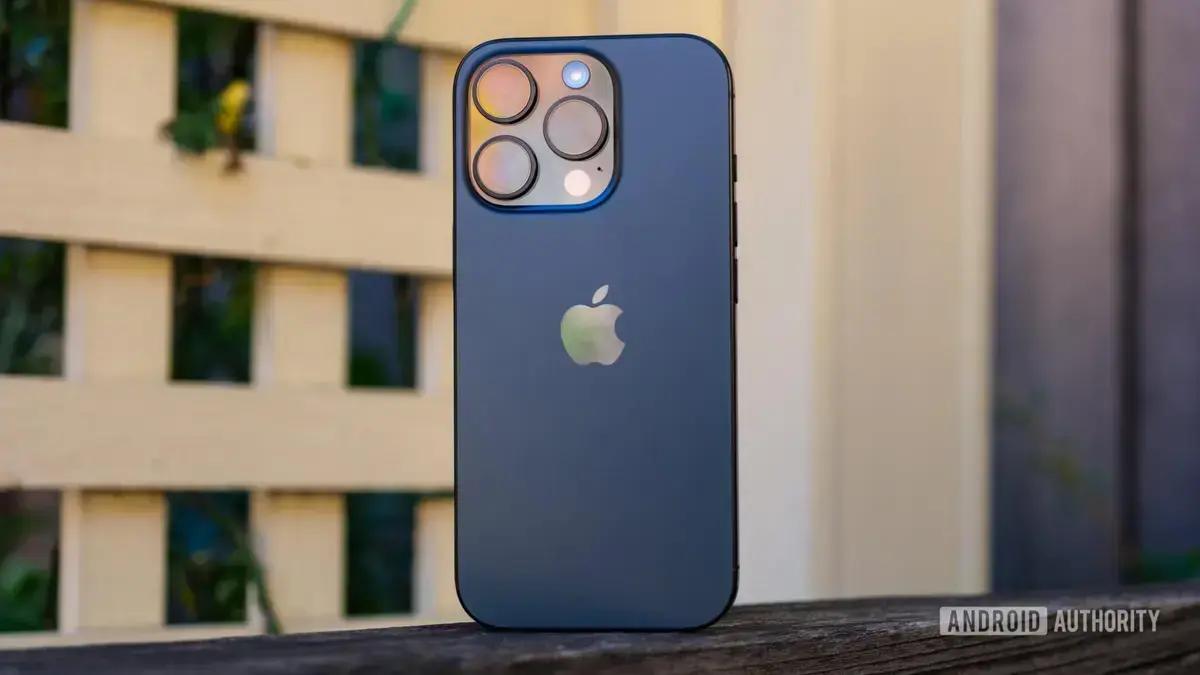 Oferta de iPhone 16 Pro com desconto nos EUA