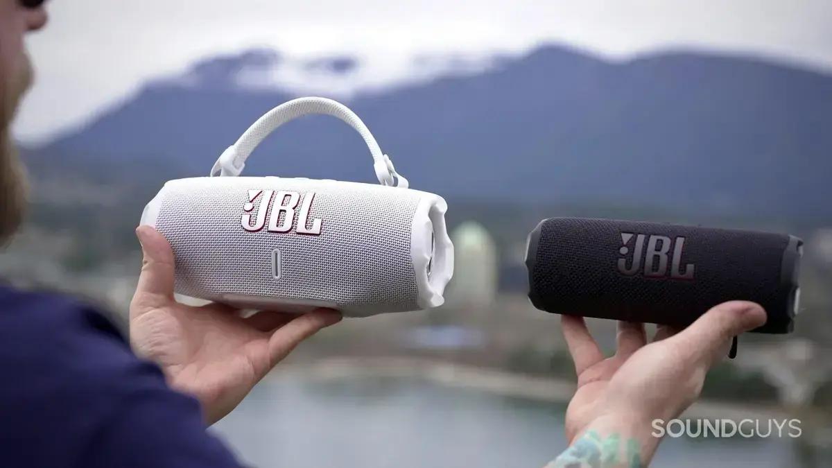 Ofertas em alto-falantes JBL Charge 6 e Flip 7 no Brasil