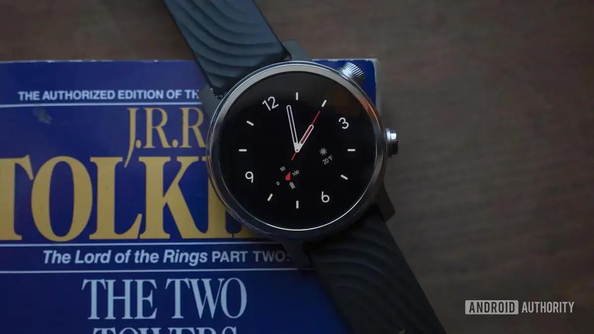 Motorola Moto 360 deve retornar em 2025 com design clássico