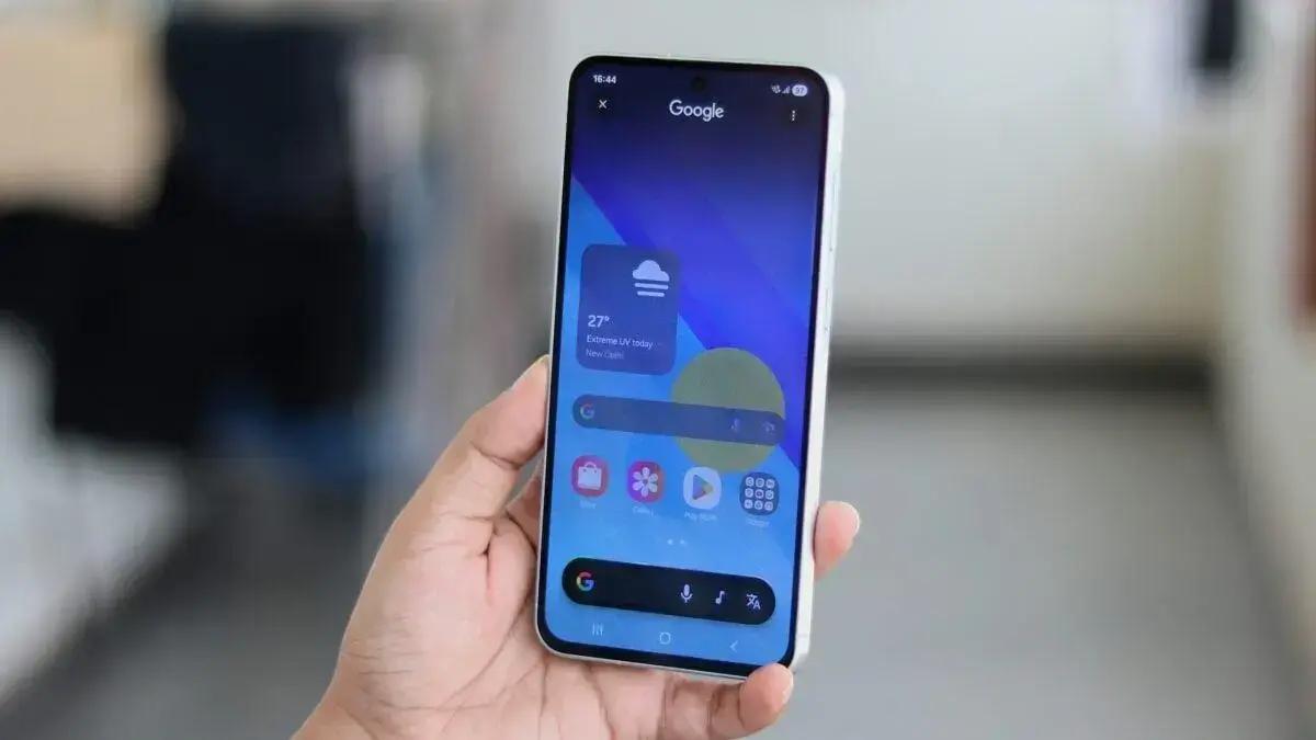 Galaxy A56 chega aos EUA com melhorias em tela, bateria e design