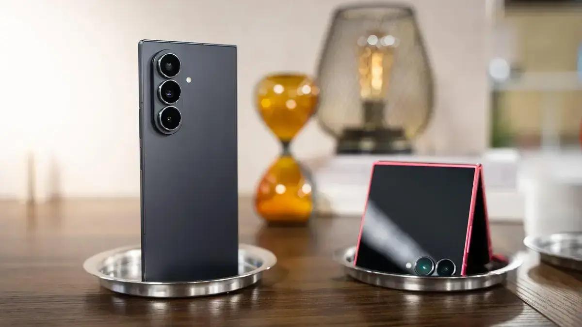 Galaxy Z Fold 7: Youtuber dobra aparelho 200 mil vezes e ele resiste