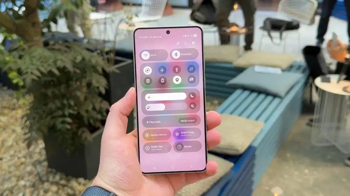 One UI 8.5 promete nova personalização do Painel Rápido da Samsung