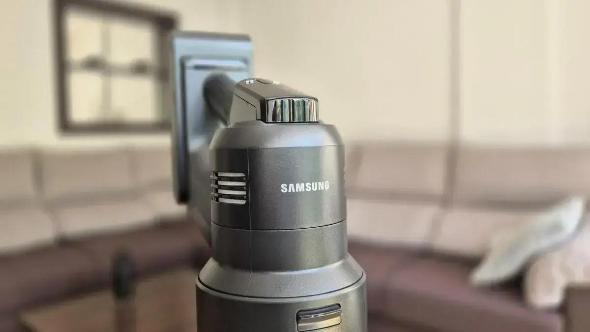 Samsung lança robô aspirador Ultra com detecção de líquidos