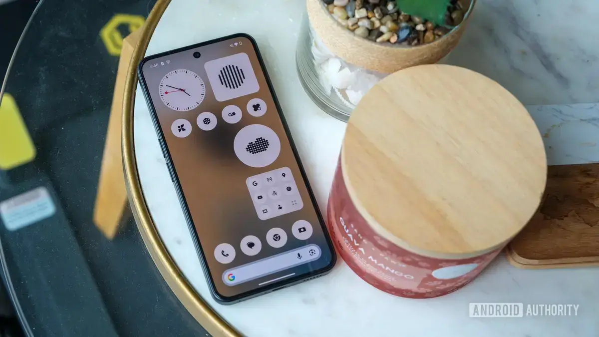 Nothing OS 4.1 chega ao Nothing Phone 3 com Essential Voice, novo relógio e melhorias