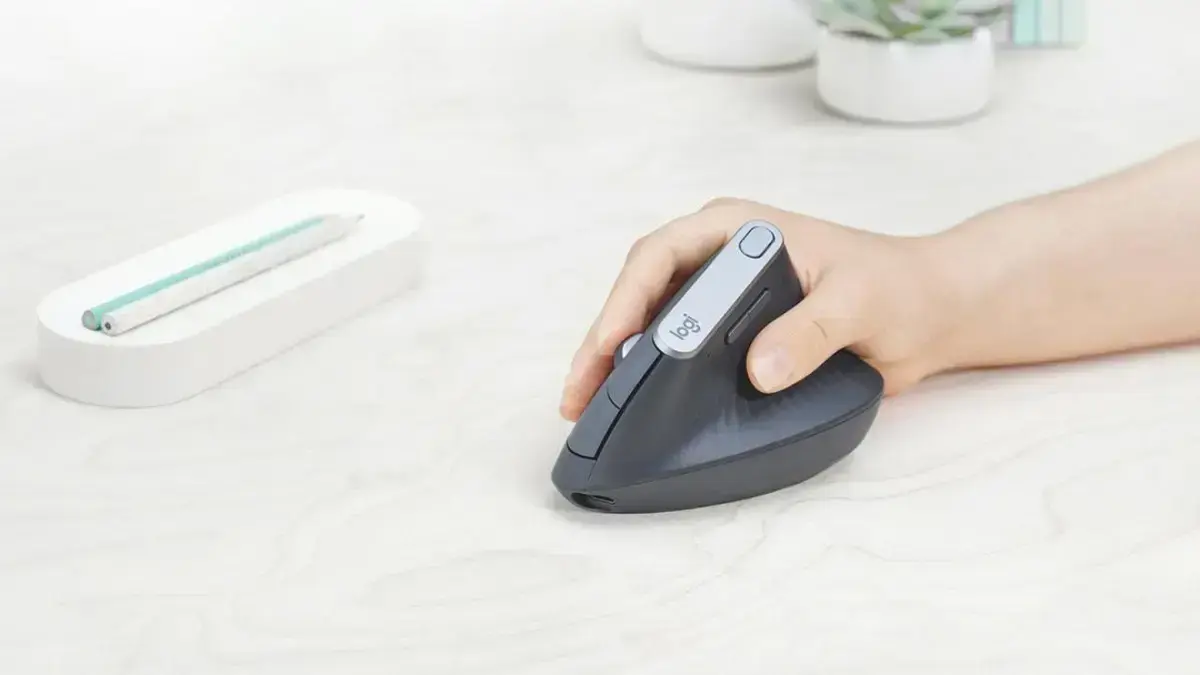 Logitech MX Vertical fica mais atraente com desconto de US$45