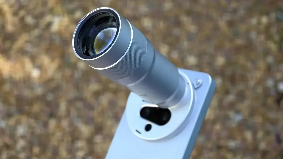 Lente externa da vivo leva o X300 Ultra a 17x de zoom