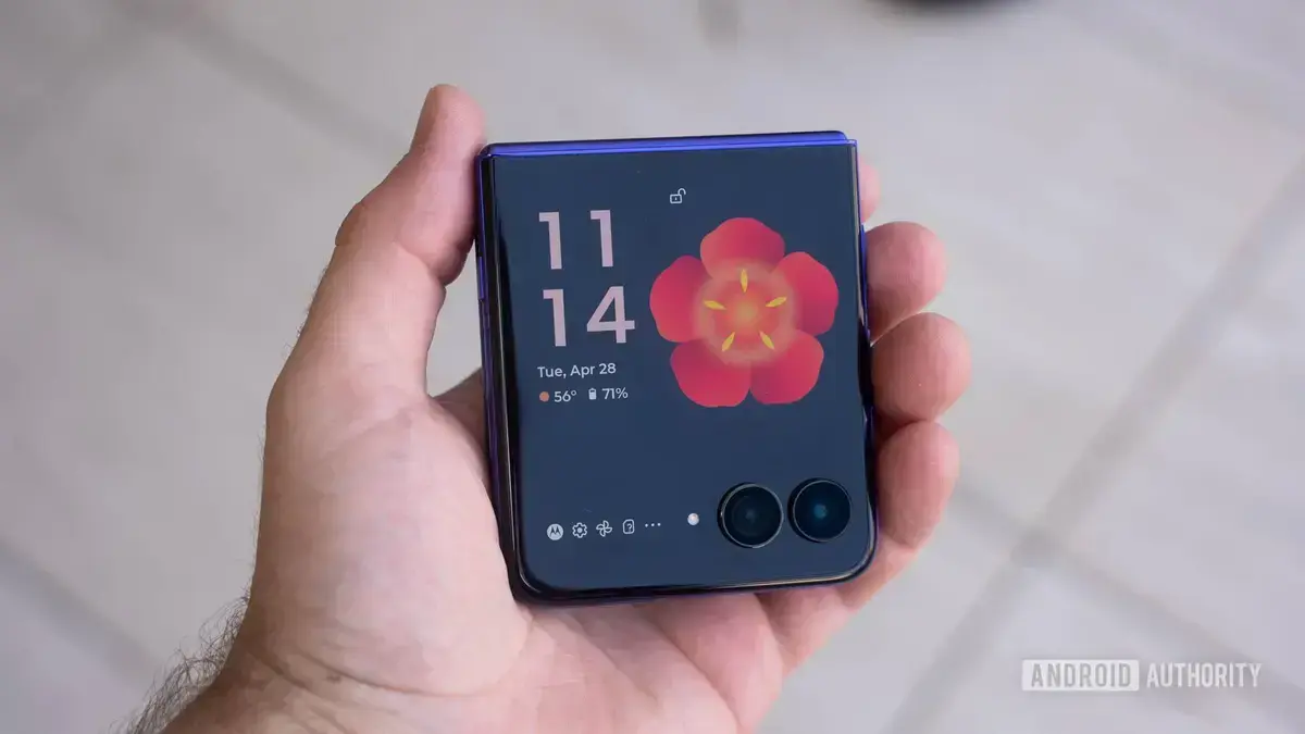 Razr Ultra 2026 decepciona ao custar mais sem evoluir