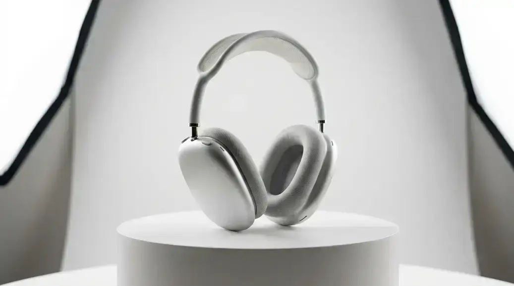 AirPods Max 2 recebe firmware 8E258 sem notas oficiais