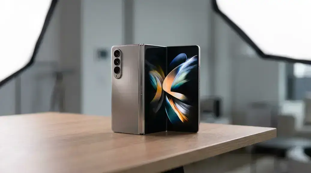 Galaxy Z Fold 8 pode ganhar formato mais largo em vazamentos